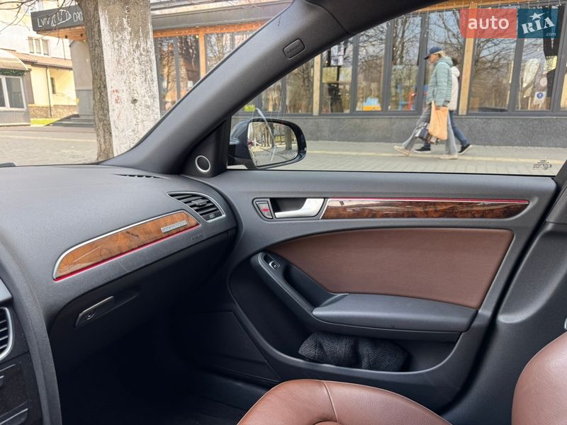 Седан Audi A4 2014 в Шептицькому