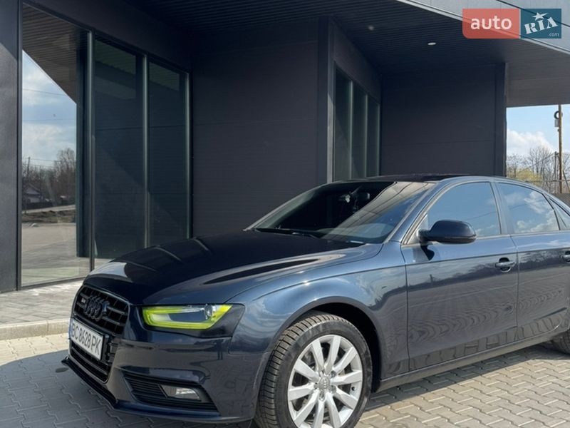 Седан Audi A4 2014 в Шептицькому