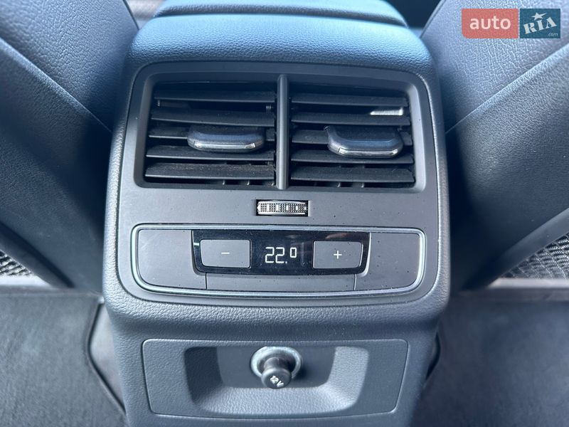 Седан Audi A4 2018 в Києві