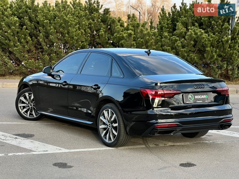 Седан Audi A4 2021 в Києві