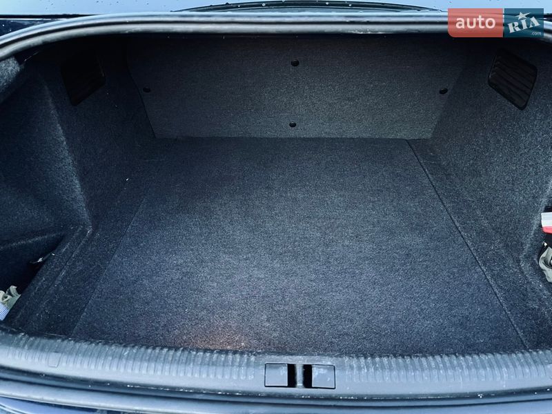 Седан Audi A4 2004 в Ракитном