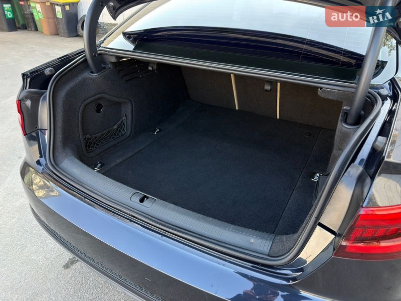 Седан Audi A4 2017 в Києві