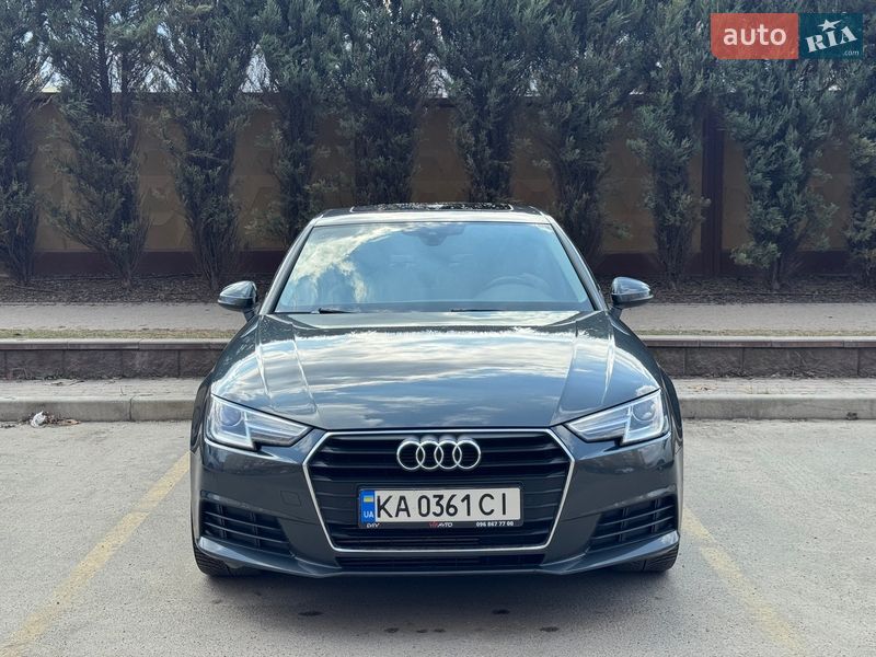 Седан Audi A4 2017 в Киеве