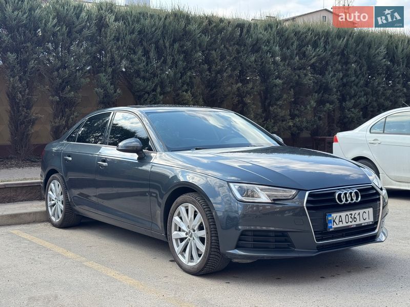 Седан Audi A4 2017 в Киеве