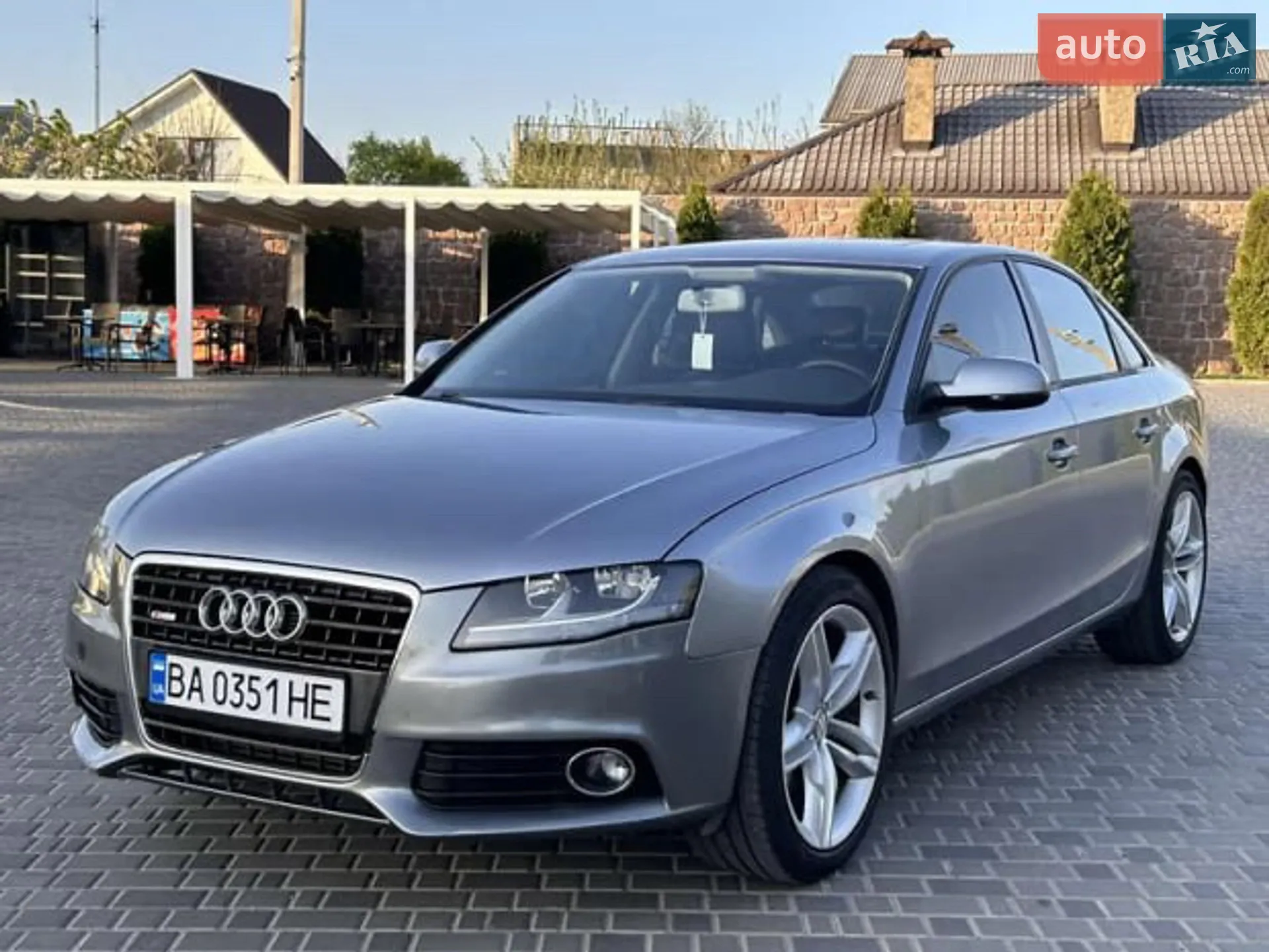 2010 Audi A4 - мініатюра 4