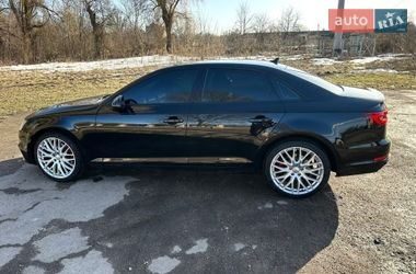 Седан Audi A4 2018 в Киеве