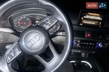 Седан Audi A4 2018 в Киеве