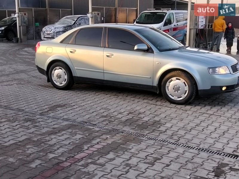 Седан Audi A4 2002 в Львове