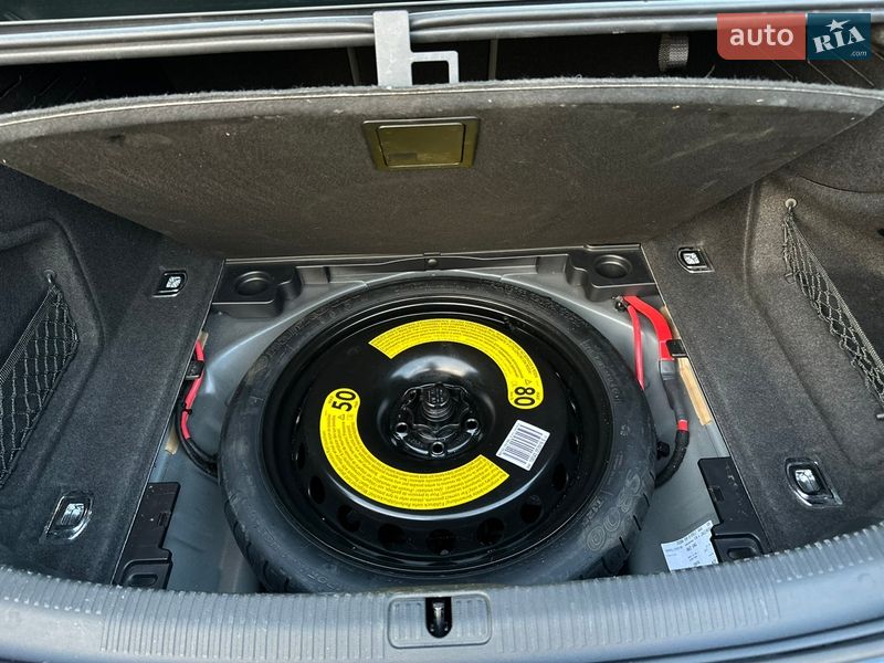 Седан Audi A4 2018 в Киеве