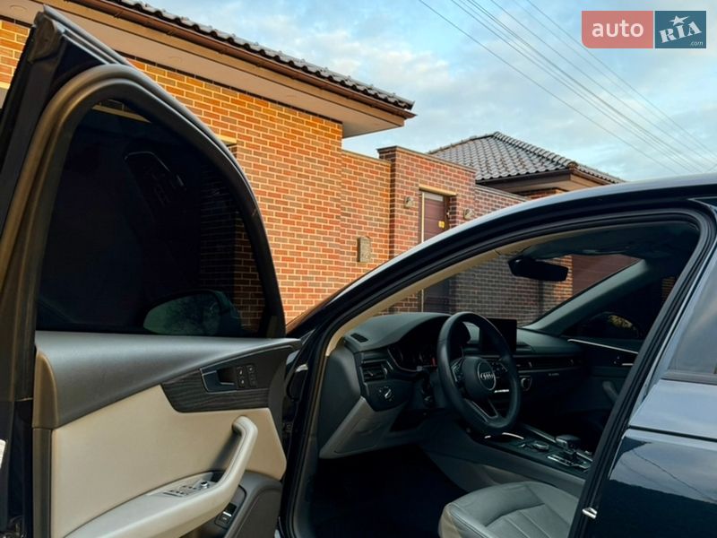 Седан Audi A4 2018 в Днепре