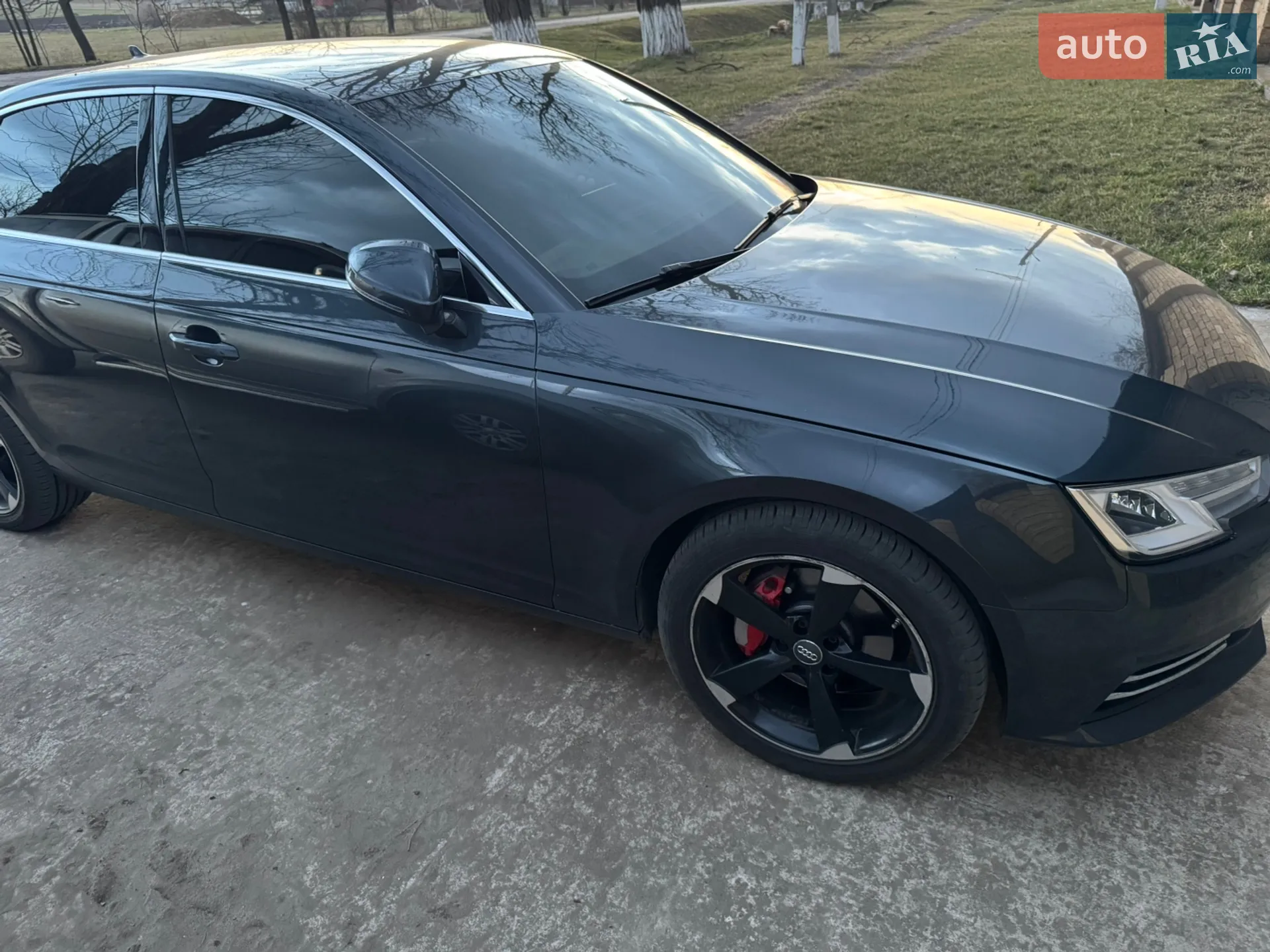 Audi A4 2016 VIN WAUZZZF41GA037992 фото оголошення 5 з 27