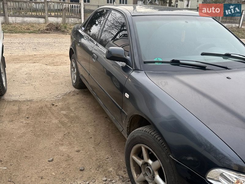 Седан Audi A4 1999 в Бориславе