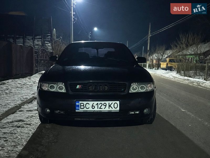 Седан Audi A4 1999 в Бориславе