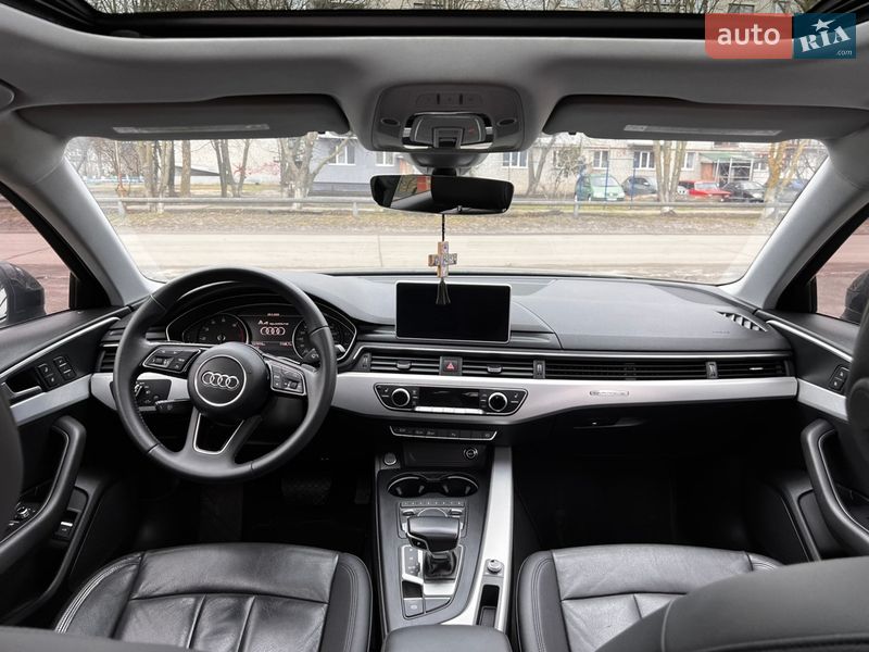 Седан Audi A4 2015 в Краснограде