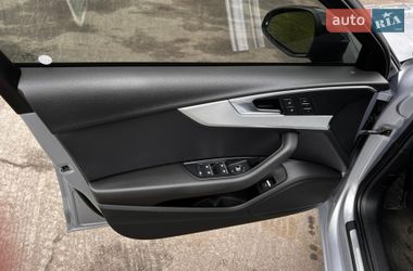Седан Audi A4 2015 в Краснограде