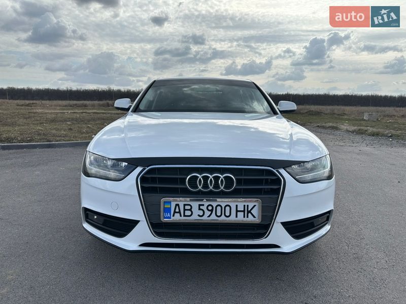 Седан Audi A4 2015 в Виннице