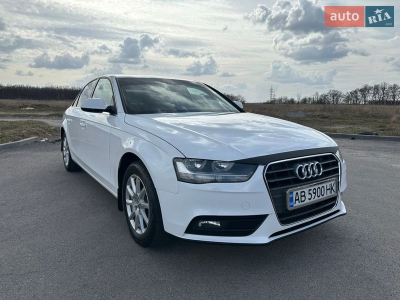Седан Audi A4 2015 в Виннице