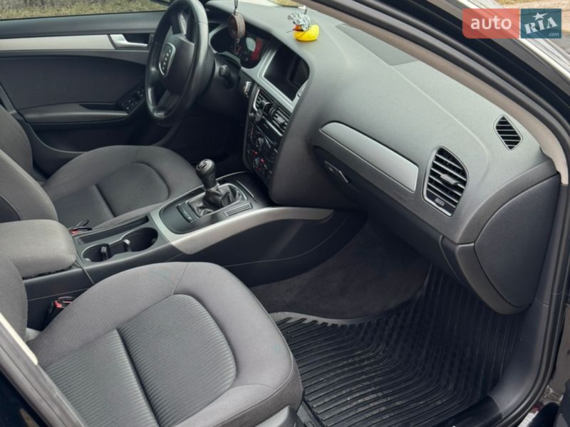 Седан Audi A4 2008 в Чернігові