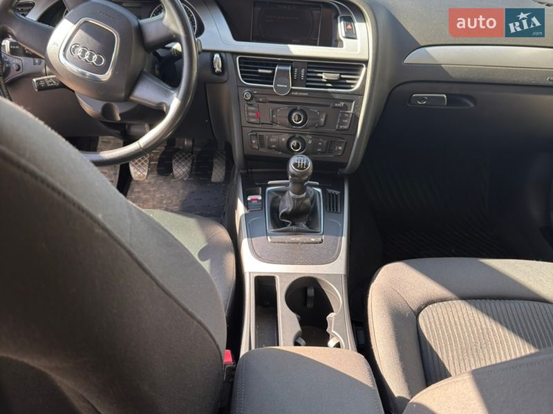 Седан Audi A4 2008 в Чернігові