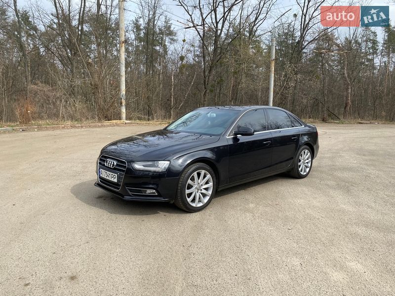 Седан Audi A4 2013 в Киеве