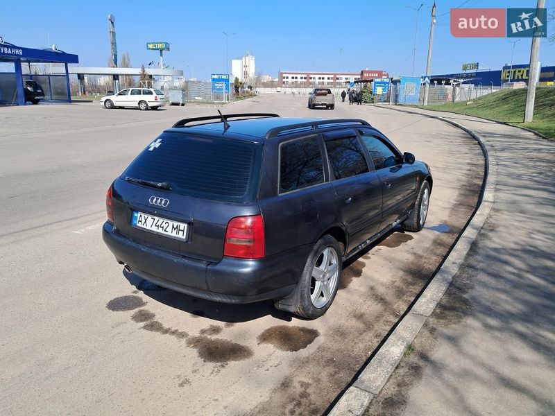 Универсал Audi A4 1998 в Харькове
