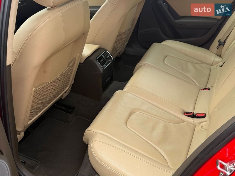 Седан Audi A4 2015 в Радехове