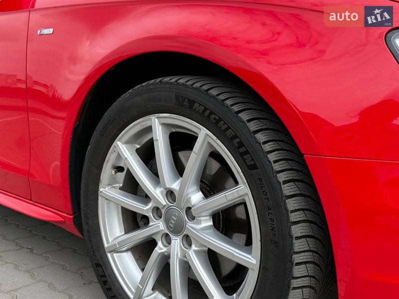 Седан Audi A4 2015 в Радехове