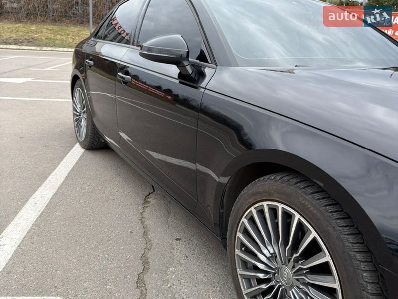 Седан Audi A4 2017 в Львове