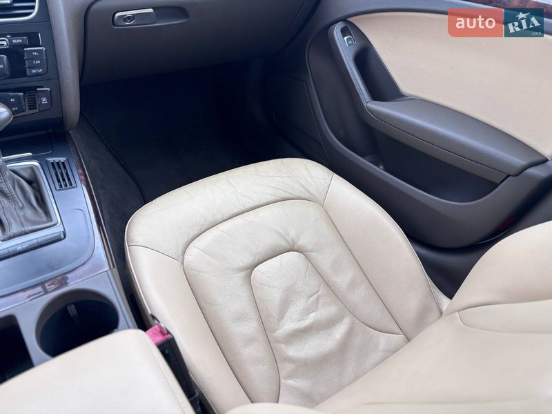 Седан Audi A4 2014 в Коломые
