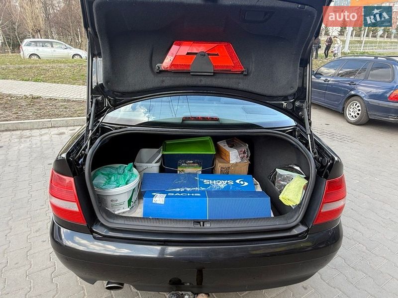 Седан Audi A4 1999 в Ровно