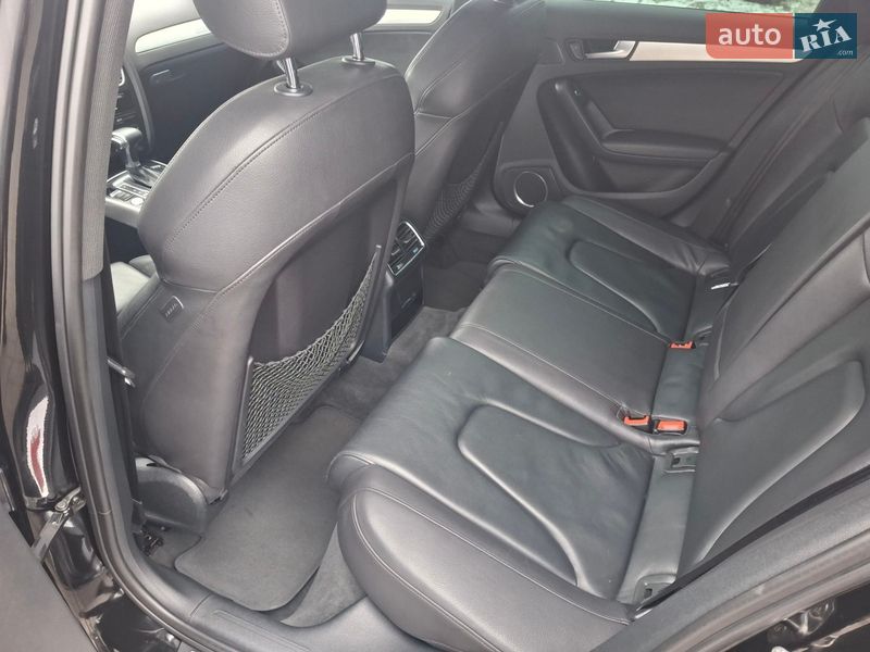 Седан Audi A4 2015 в Кам'янець-Подільському