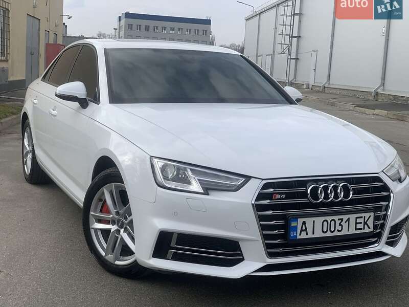 Седан Audi A4 2016 в Борисполі