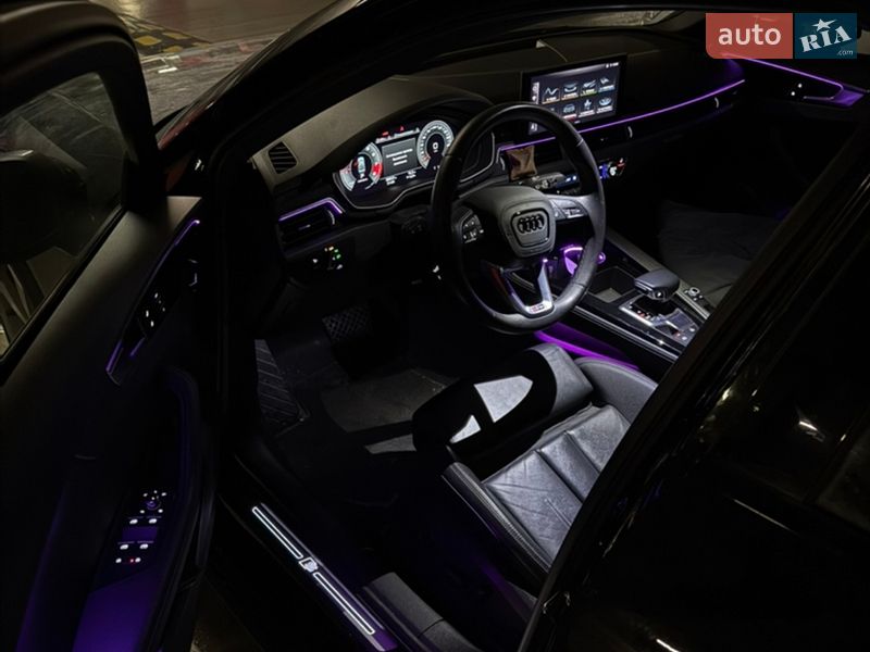 Седан Audi A4 2020 в Киеве