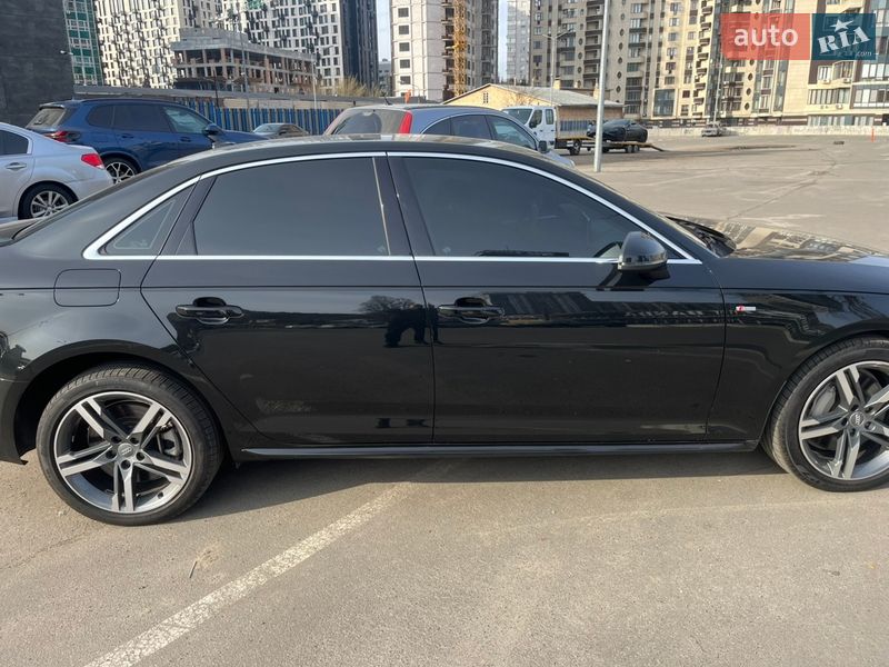 Седан Audi A4 2018 в Киеве