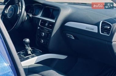 Седан Audi A4 2015 в Рівному