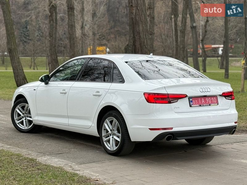 Седан Audi A4 2017 в Киеве