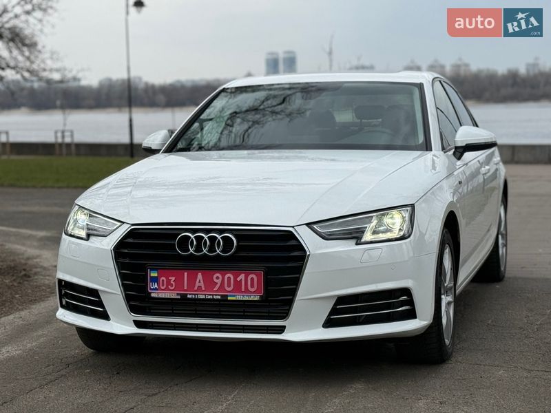 Седан Audi A4 2017 в Киеве