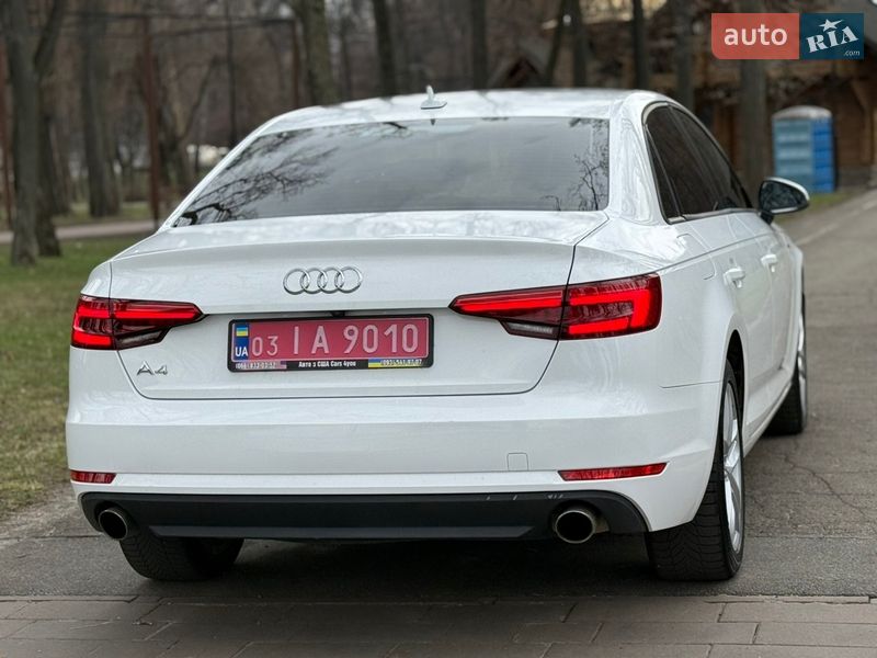Седан Audi A4 2017 в Киеве