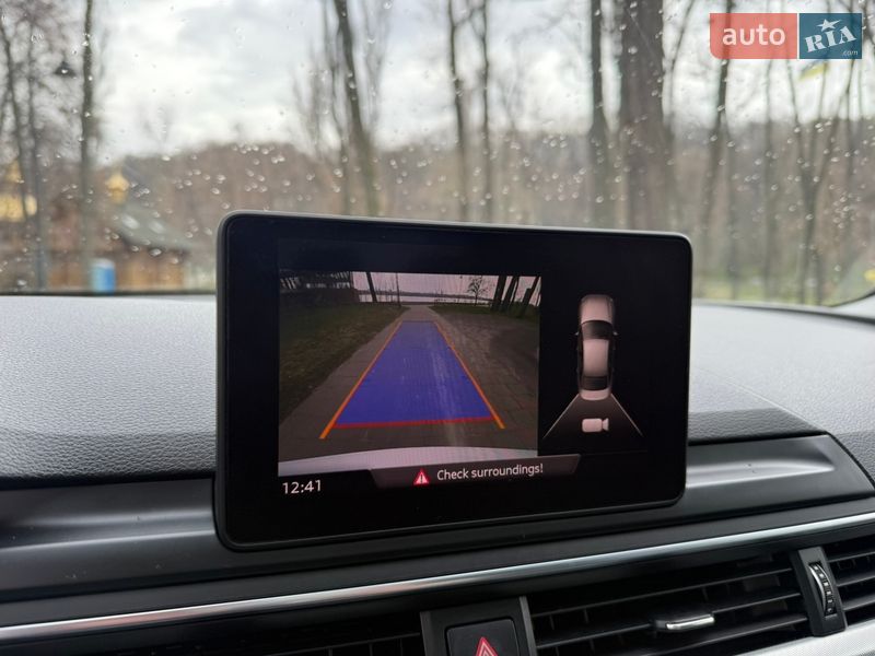 Седан Audi A4 2017 в Киеве