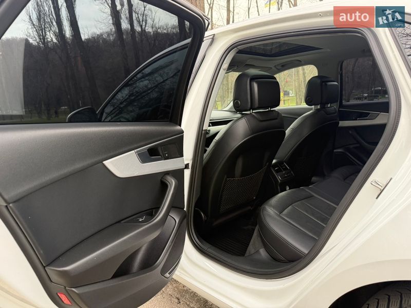 Седан Audi A4 2017 в Киеве