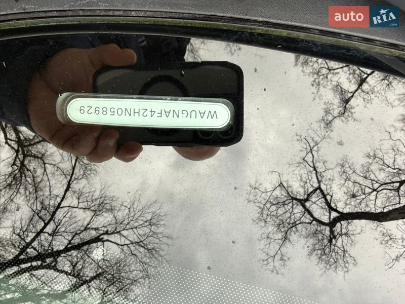 Седан Audi A4 2017 в Киеве