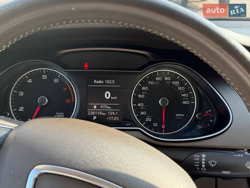 Седан Audi A4 2012 в Львові