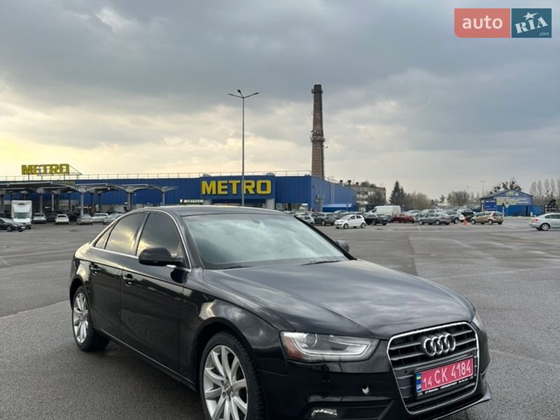 Седан Audi A4 2013 в Львове