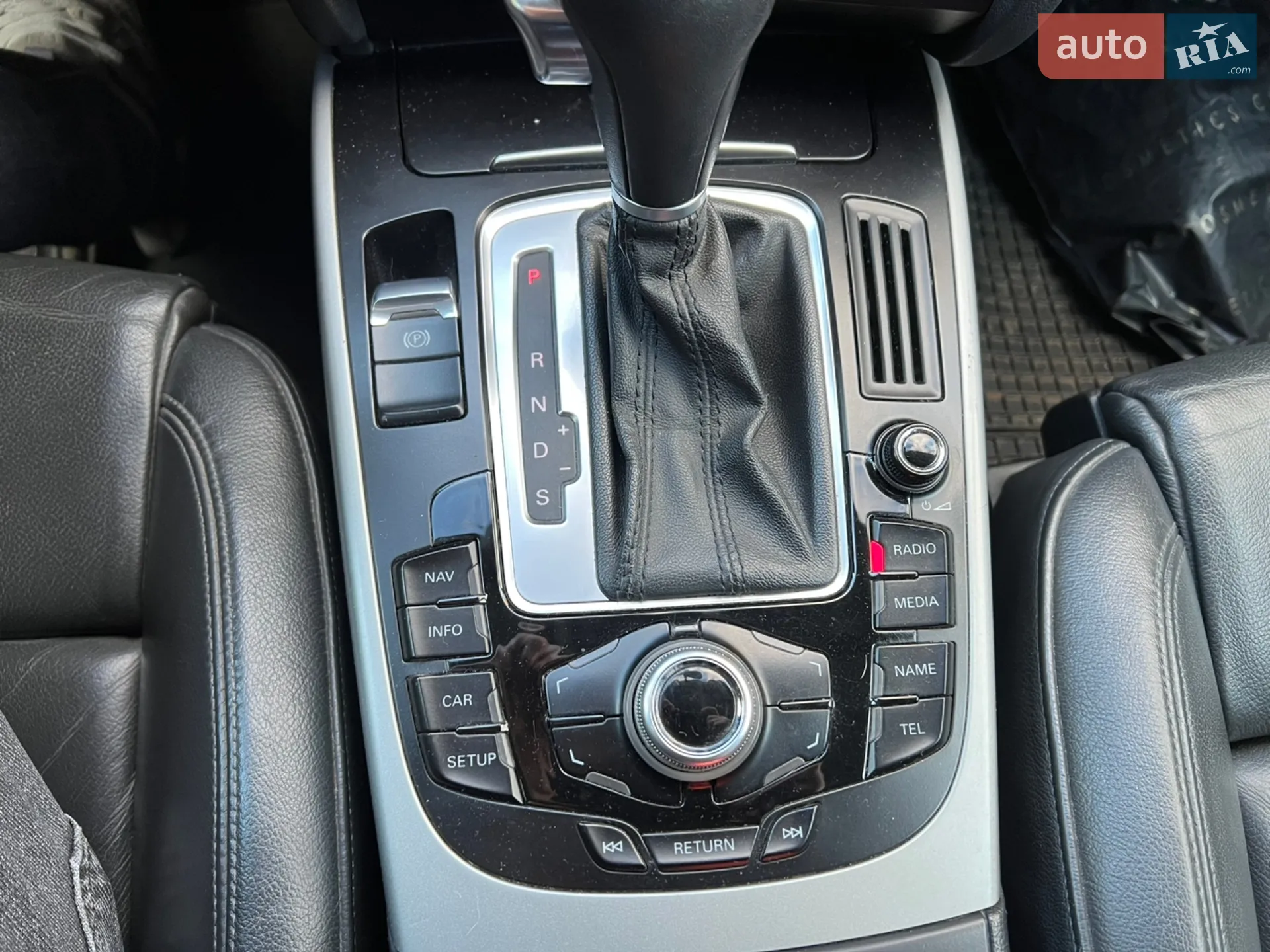 2010 Audi A4 - мініатюра 17
