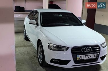 Седан Audi A4 2012 в Харькове