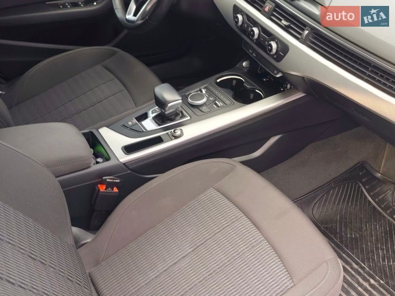 Универсал Audi A4 2018 в Ковеле