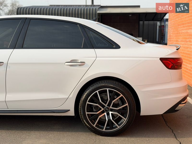 Седан Audi A4 2021 в Киеве фото 13 Седан Audi A4 2021 в Киеве