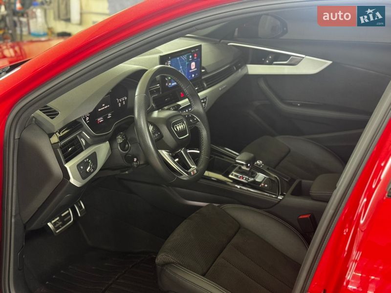 Седан Audi A4 2020 в Василькове