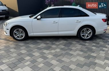 Седан Audi A4 2017 в Полтаве