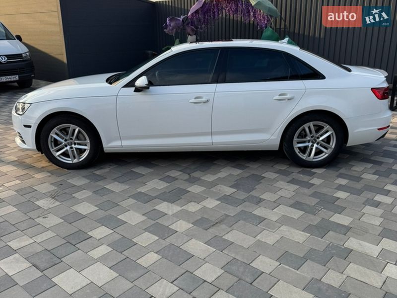 Седан Audi A4 2017 в Полтаве